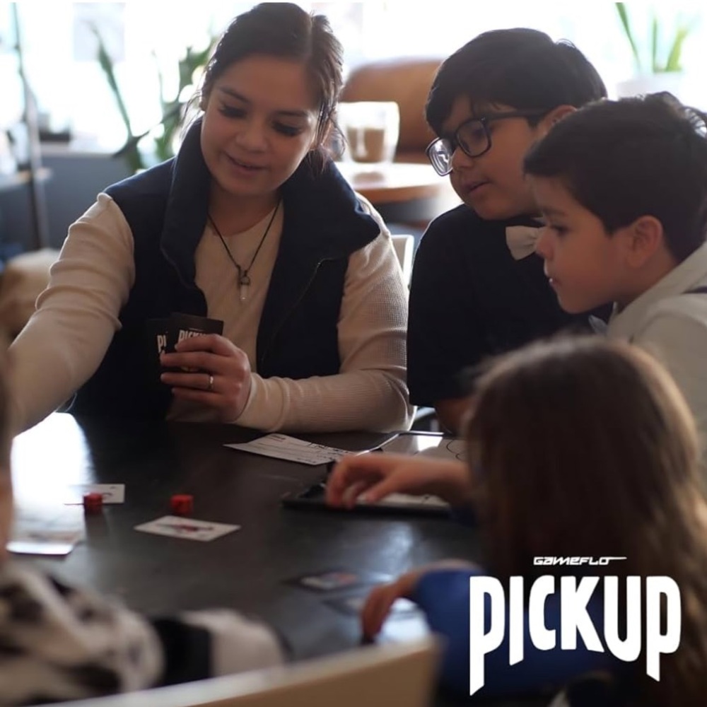 GameFlo PickUp Basketball Card Game - NWT - Picture 7 of 8